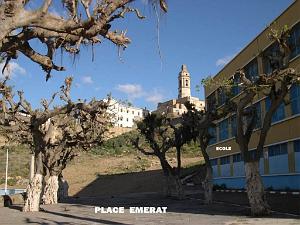 1002 PLACE EMERAT ET SON ECOLE